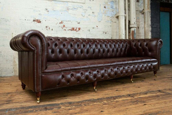 Brown Chesterfield 4 Seater Classic Luxury Baroque Rococo Sofa
