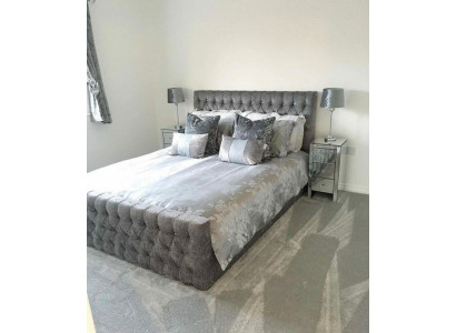 Gray Stylish Chesterfield Double bed Designer Bedroom Beds