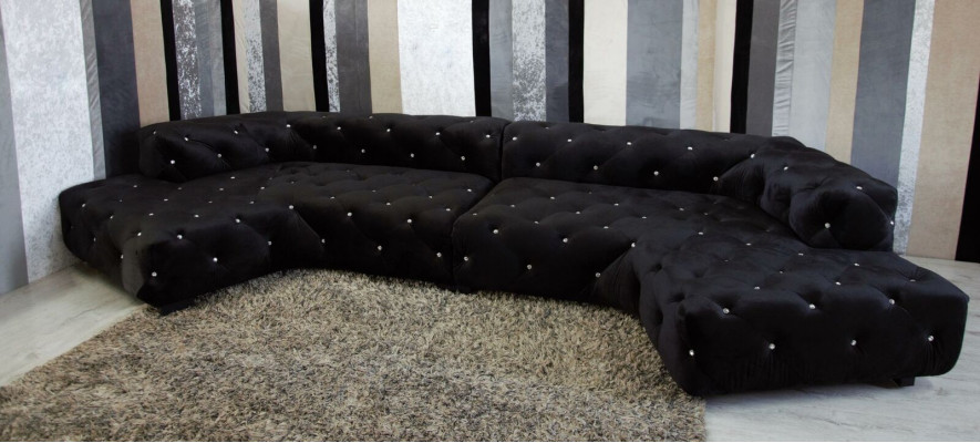 Classic Designer Chesterfield Velvet Couch with Crystal Stones Living landscape