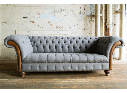 Elegant gray Chesterfield three-seater luxury living room 3-seater sofa