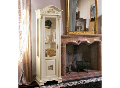 Elegant baroque glass display cabinet with filigree decorations