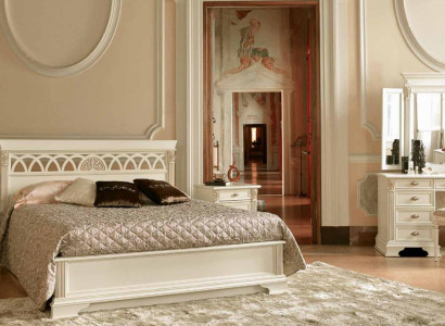 Classic s Bed 2 Bedside tables Bedroom Set 3 pcs. Italian Furniture Solid wood Baroque