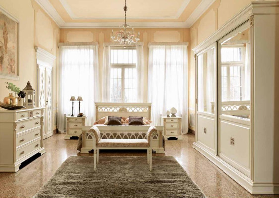 Bed + 2x Bedside table 3 pcs. Bedroom Set Solid wood Designer Luxury Bedroom Baroque