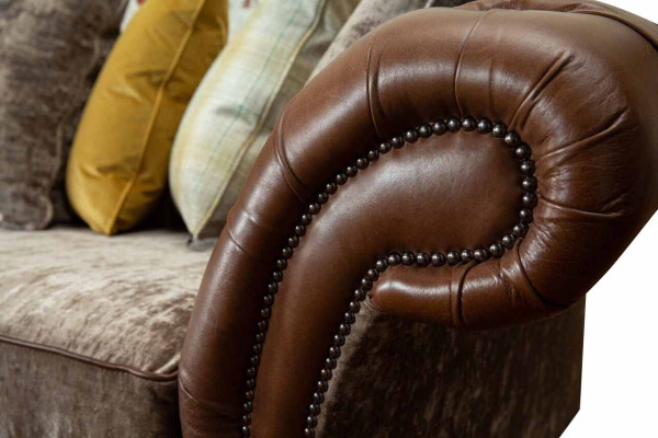 Sofa 2 Seater Classic Chesterfield Couches Upholstery Two-seater Seat