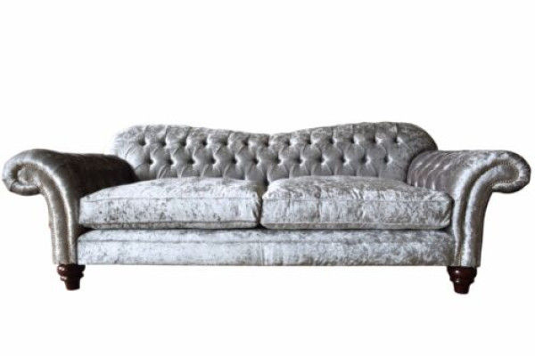 Luxurious Classic s Chesterfield sofa with three seats in gray