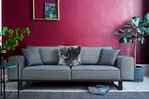 Luxurious living room seating furniture designer three-seater Chesterfield armchair