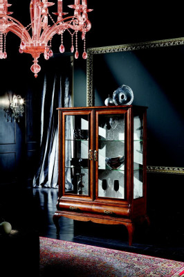 Classic Furniture Wood Brown Display case Chic display cabinet Italian Furniture