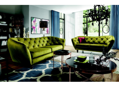 Three-seater sofa with luxurious Chesterfield backrest in an elegant shade of green