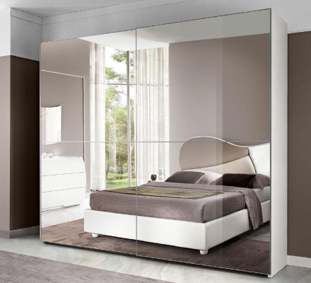 Suite Set 6-piece Bedroom Bed Bedside table Chest of drawers Mirror Wardrobe